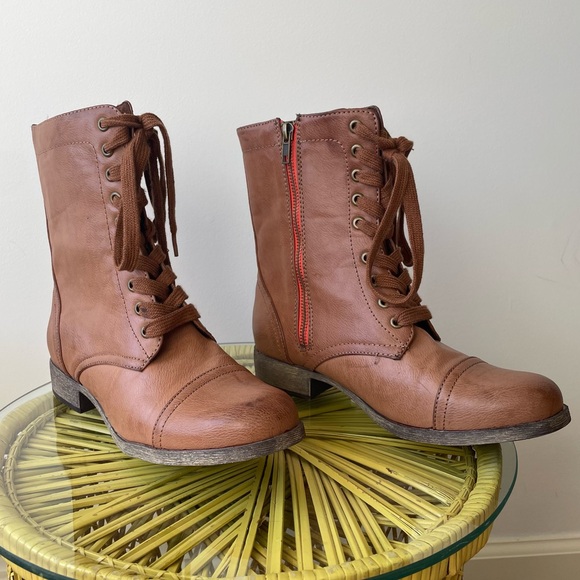 Women’s MIA Brown Lace-Up Boots Size 7.5 - Picture 2 of 8